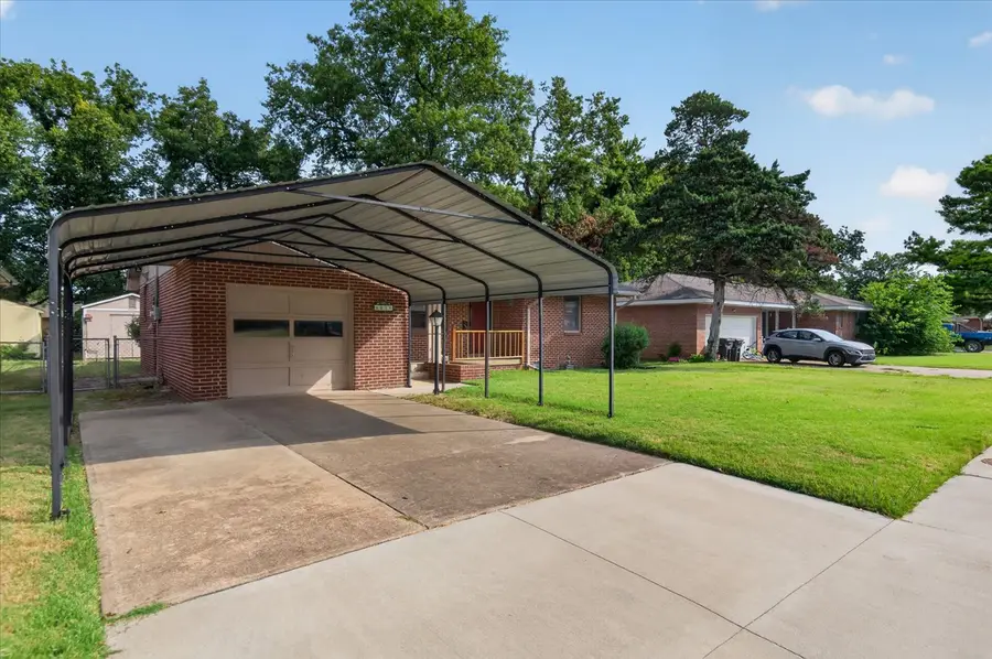 4216 Brookline Drive, Bartlesville, OK 74006 - #2