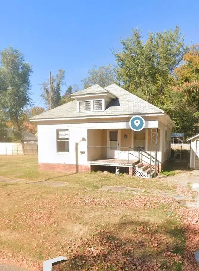 205 S 10th Street, Muskogee, OK 74401 - #1