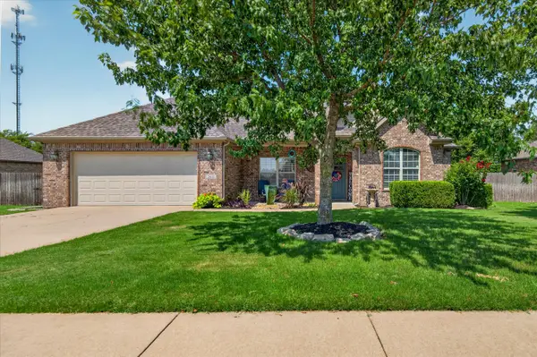 2611 Churchill Drive, Bartlesville, OK 74006