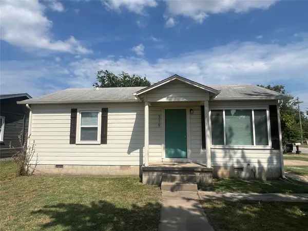 319 S Main Street, Owasso, OK 74055