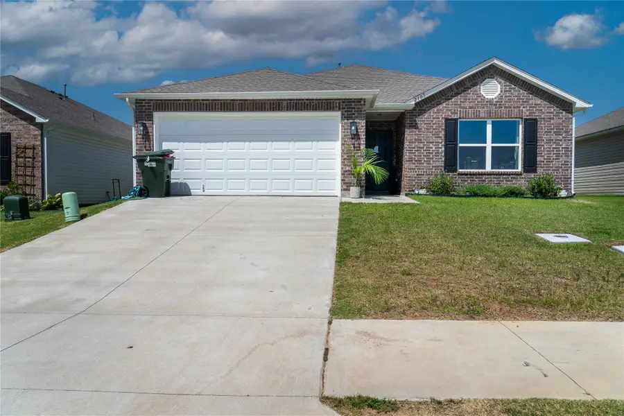 2107 S Amarillo Drive, Claremore, OK 74019 - #2
