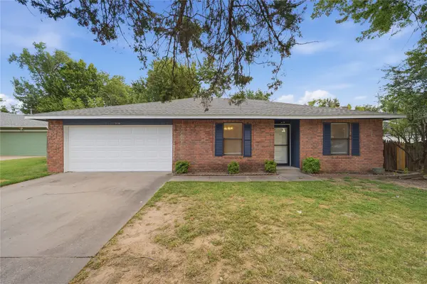 1134 W Austin Street, Broken Arrow, OK 74011
