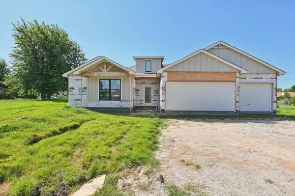 20932 E 35th Place S, Broken Arrow, OK 74014