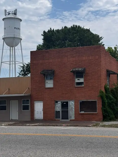 321 W Main Street, Marietta, OK 73448 - #2