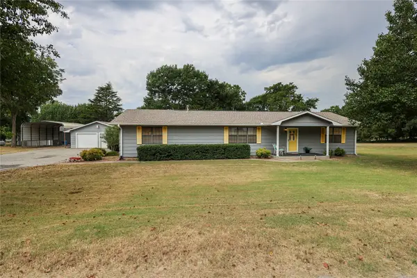 2030 Castle Rock Drive, Sulphur, OK 73086