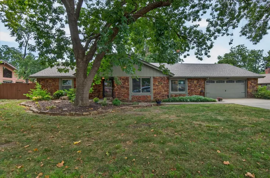 2417 Georgetown Drive, Bartlesville, OK 74006 - #2