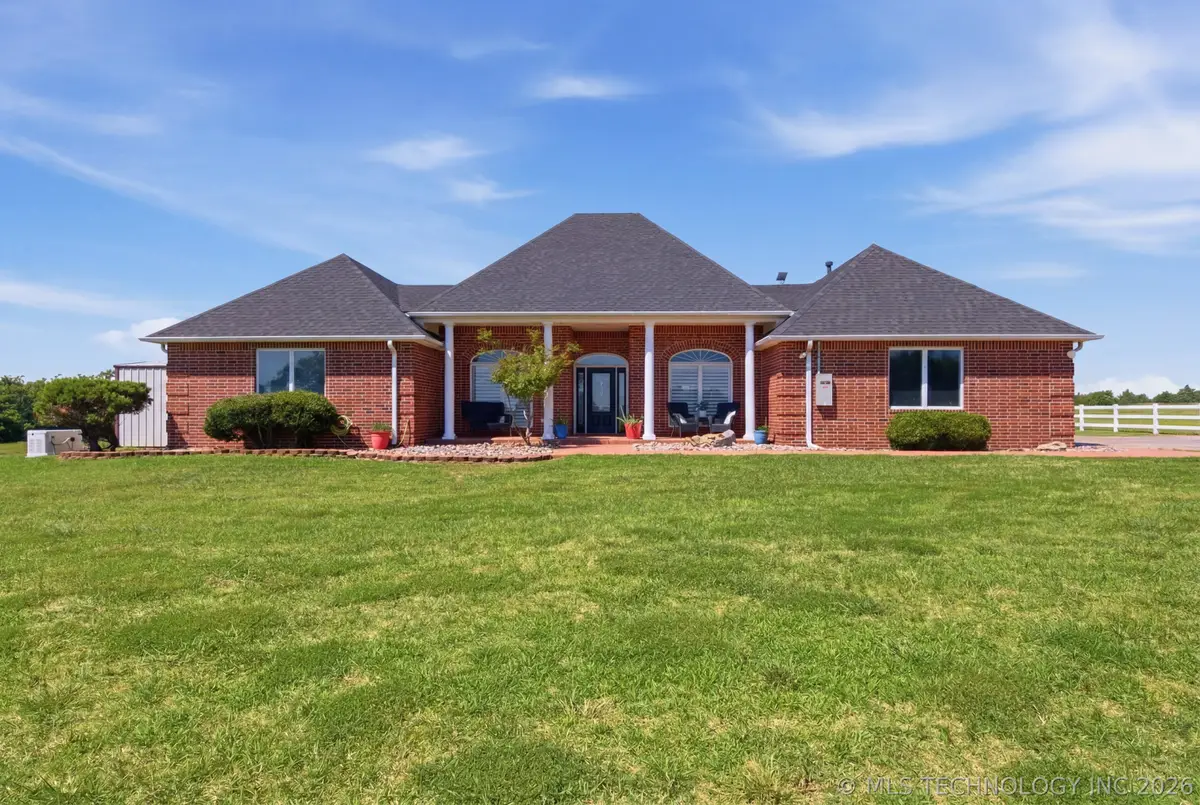 3315 E Ridgewood Drive, Cushing, OK 74023 - #1