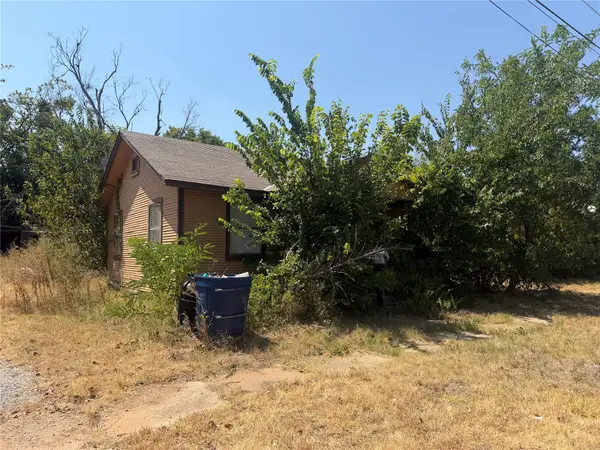 511 5th Street, Healdton, OK 73438