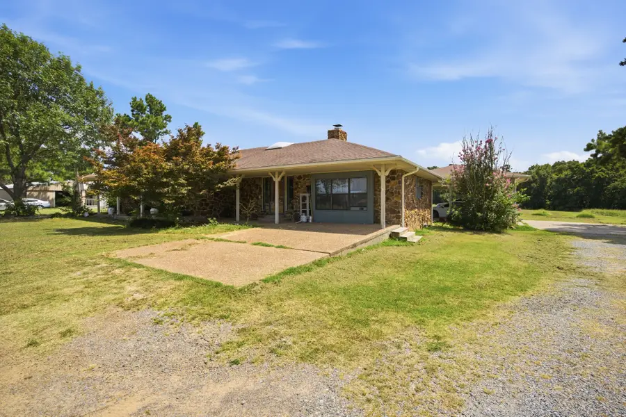 2225 W Chambers Road, McAlester, OK 74501 - #2