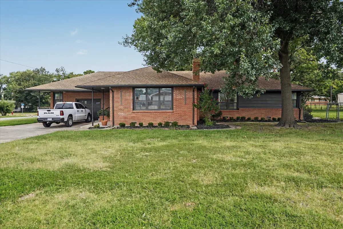 602 E Elgin Place, Broken Arrow, OK 74012 - #1