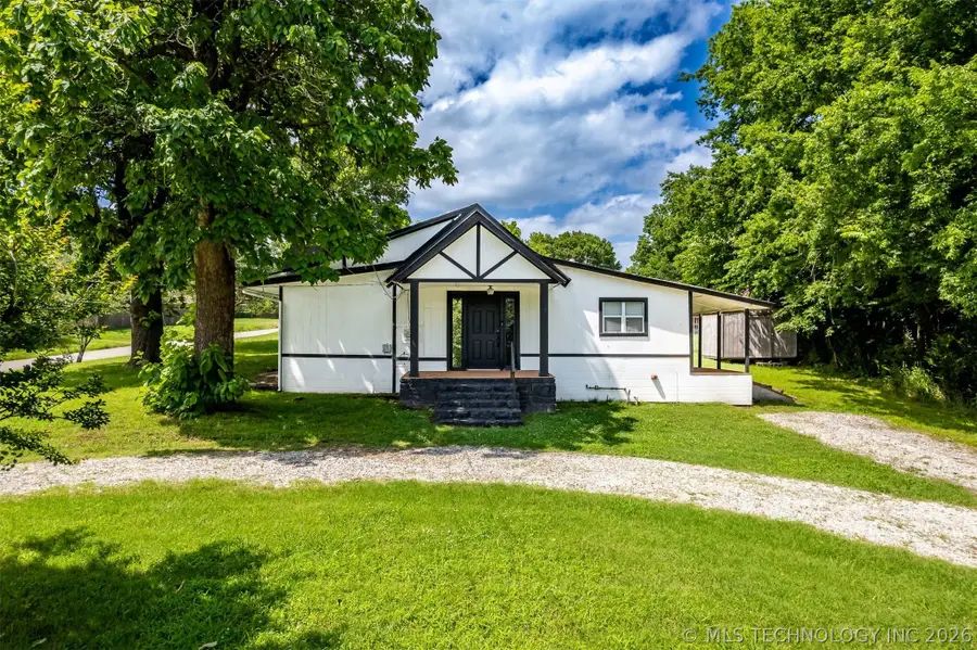125 W Walnut Street, Coweta, OK 74429 - #2