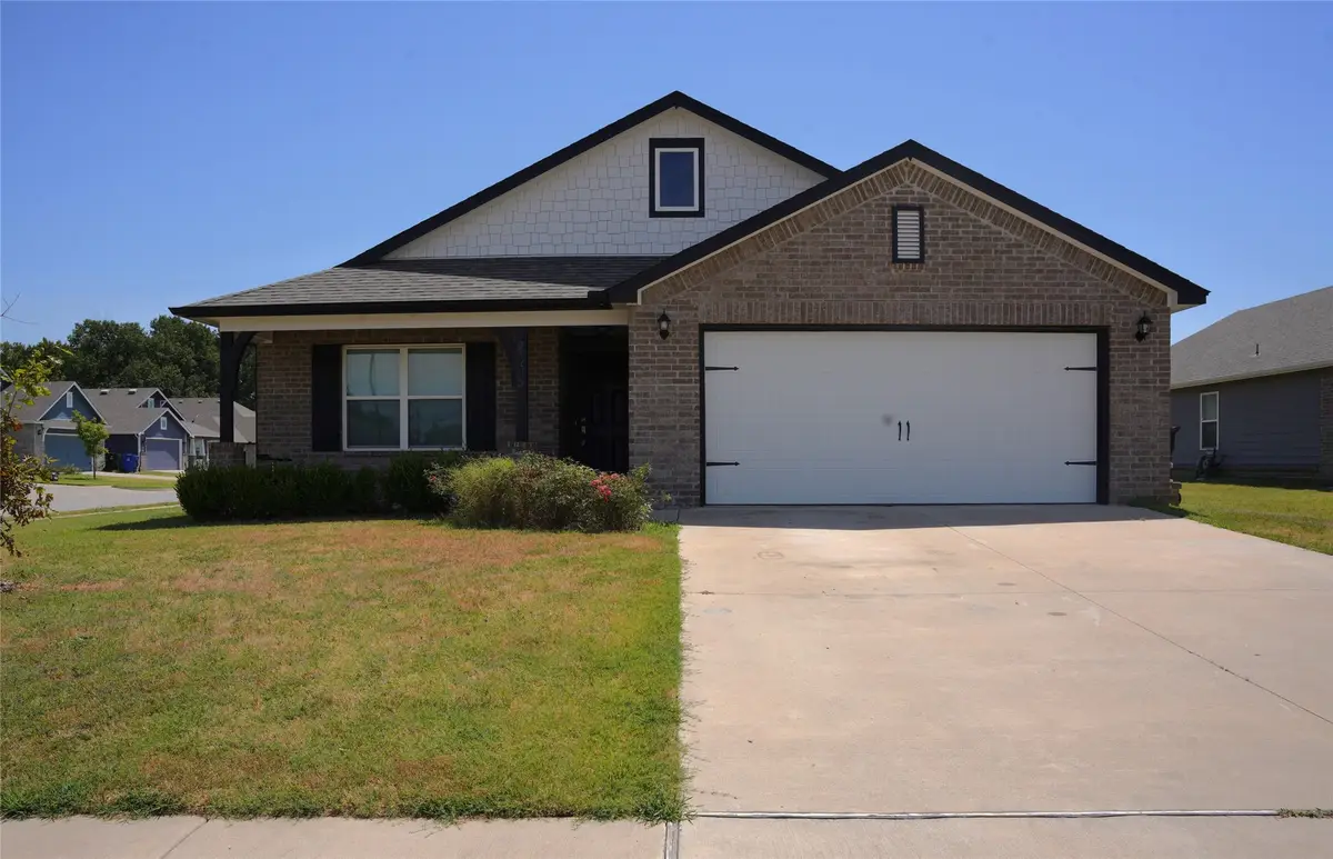 2005 W Fredericksburg Court, Broken Arrow, OK 74011 - #1