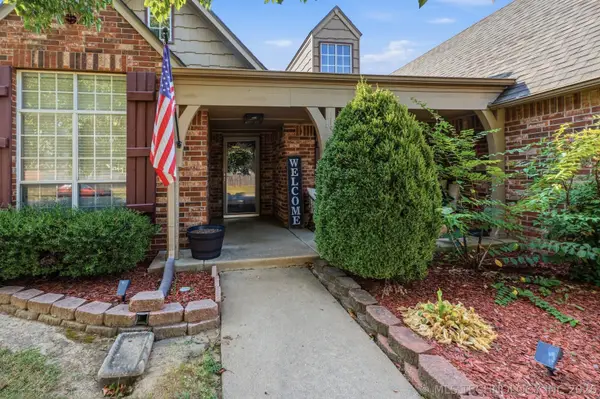 11608 E 102nd Street N, Owasso, OK 74055
