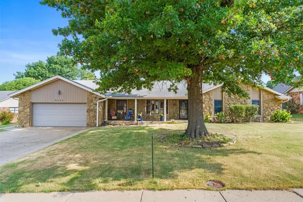 2632 Williamsburg Street, Bartlesville, OK 74006