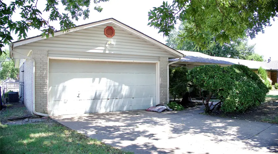 4301 S Ash Avenue, Broken Arrow, OK 74011 - #2