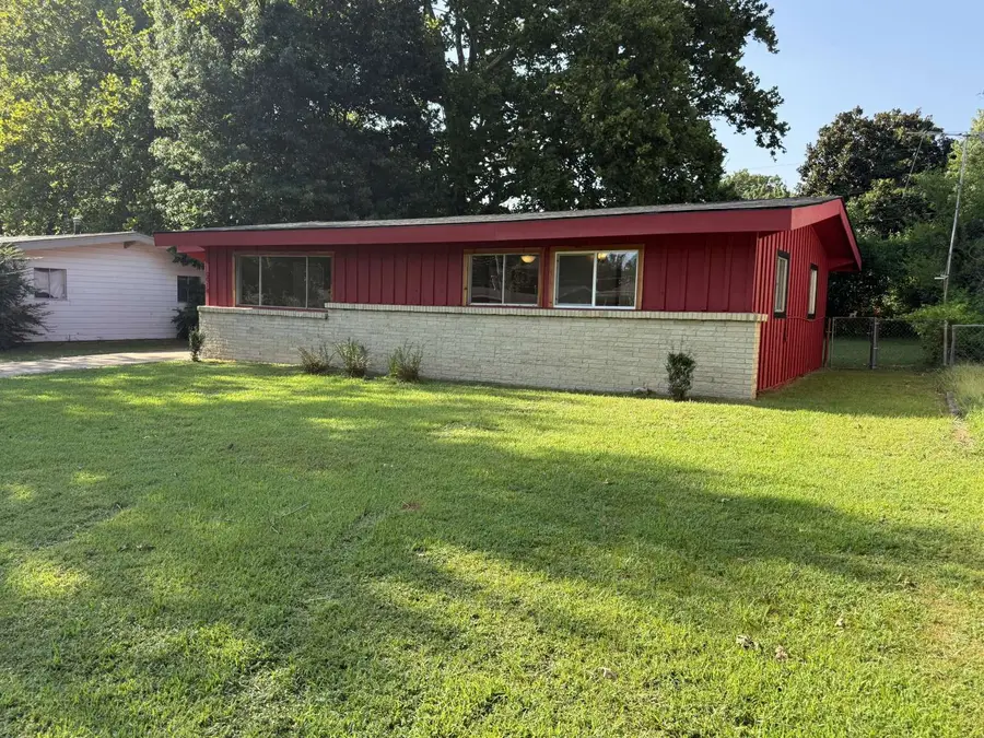 2612 Williams, Muskogee, OK 74401 - #2