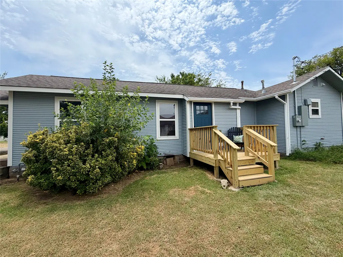 307 N Hartman Avenue, Cushing, OK 74023 - #1