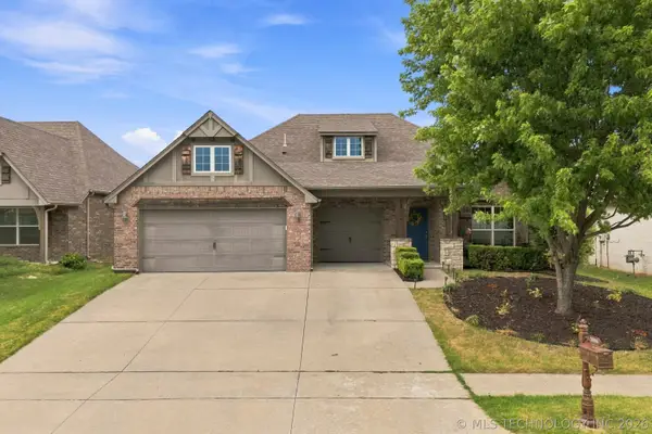 2605 W 111th Place S, Jenks, OK 74037