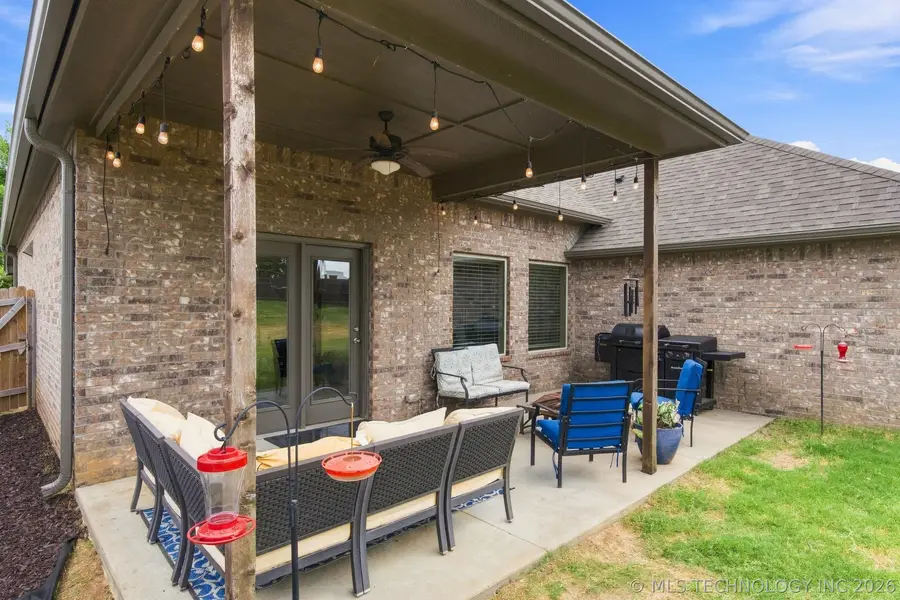 2605 W 111th Place S, Jenks, OK 74037 - #3