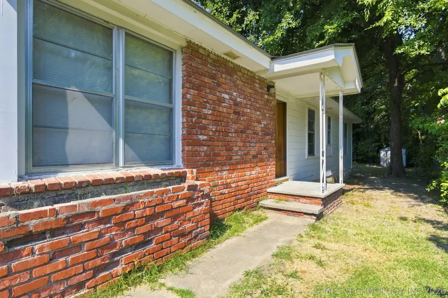 406 N Cherokee Street, Beggs, OK 74421 - #3