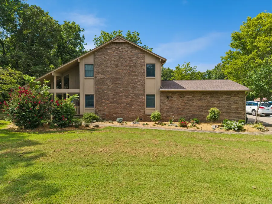 14312 E Glenwood Drive, Claremore, OK 74019 - #2