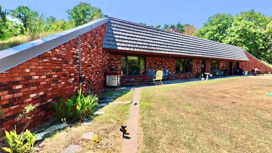 116973 S 4300 Road, Porum, OK 74455 - #2