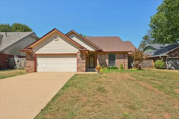 11110 S 108th East Avenue, Bixby, OK 74008