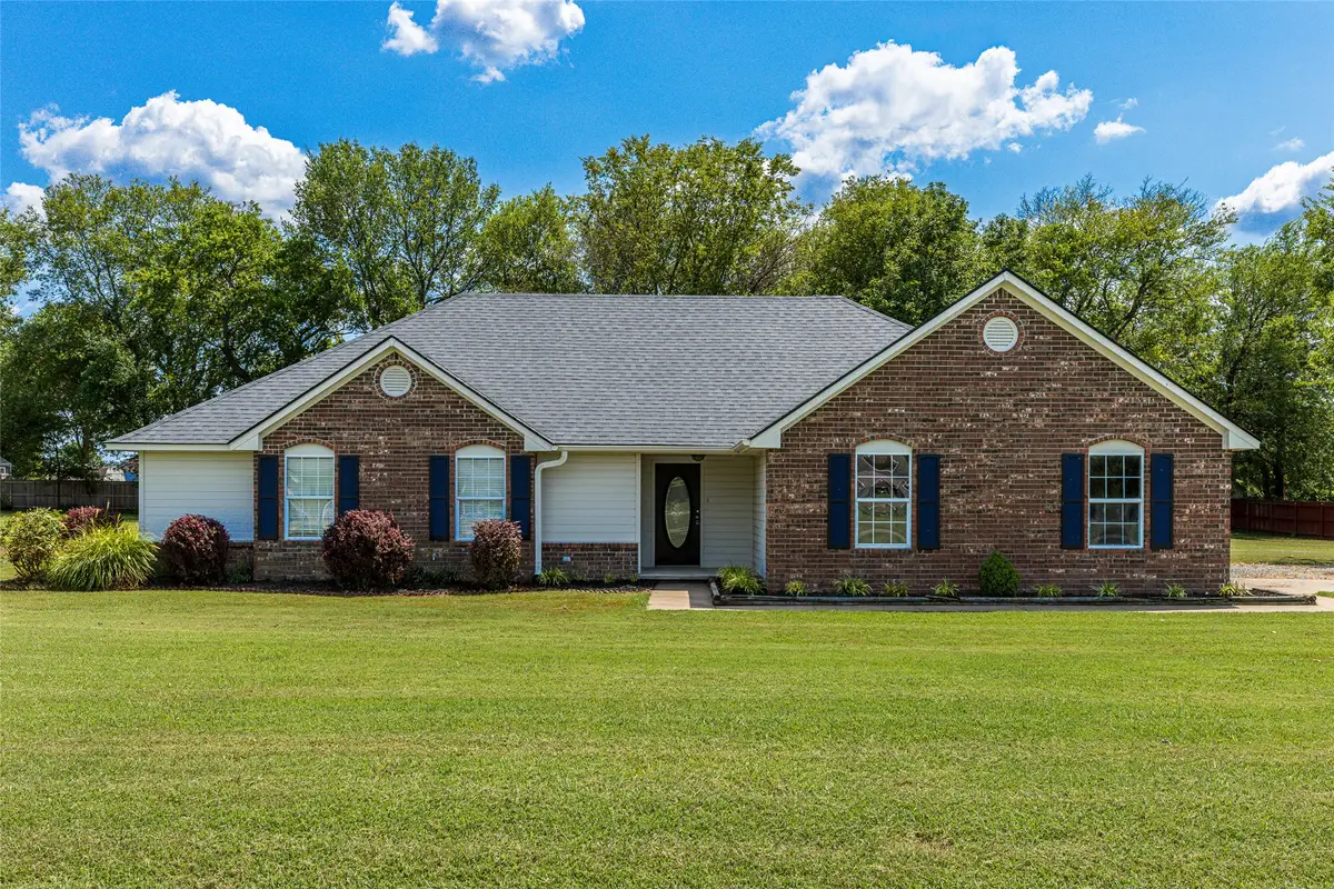 8202 E Lindy Lane, Claremore, OK 74019 - #1