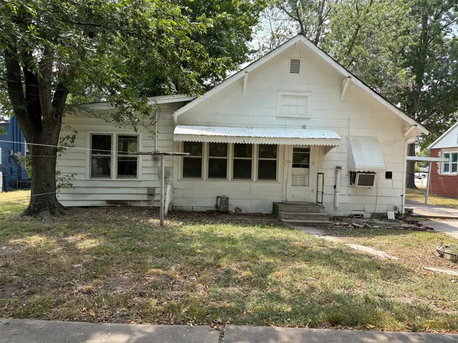 214 S Main Street, Afton, OK 74331 - #3