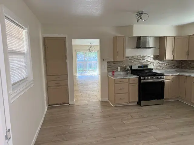 4672 S Urbana Avenue S, Tulsa, OK 74137 - #3