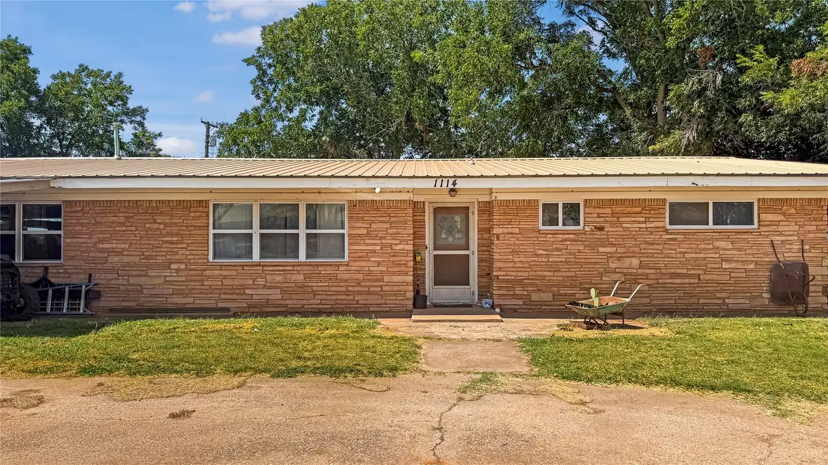 1114 W 1st, Grandfield, OK 73546 - #1