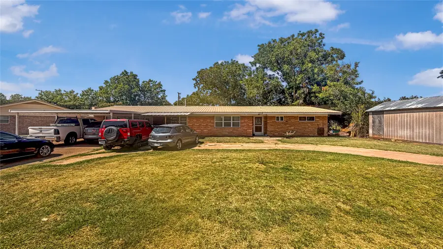 1114 W 1st, Grandfield, OK 73546 - #2
