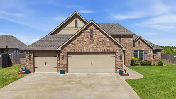 7701 E 82nd Street, Owasso, OK 74055