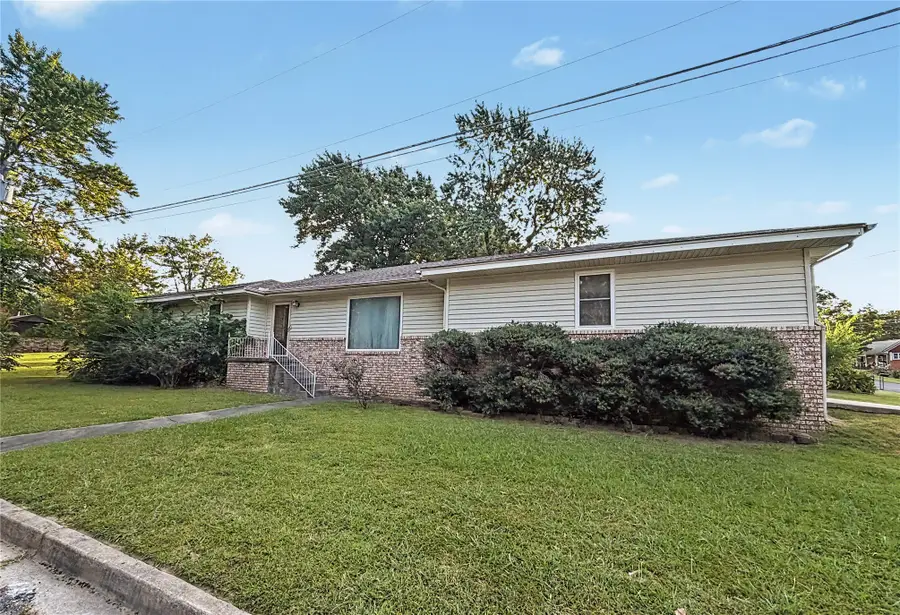 1202 Don Avenue, Tahlequah, OK 74464 - #3