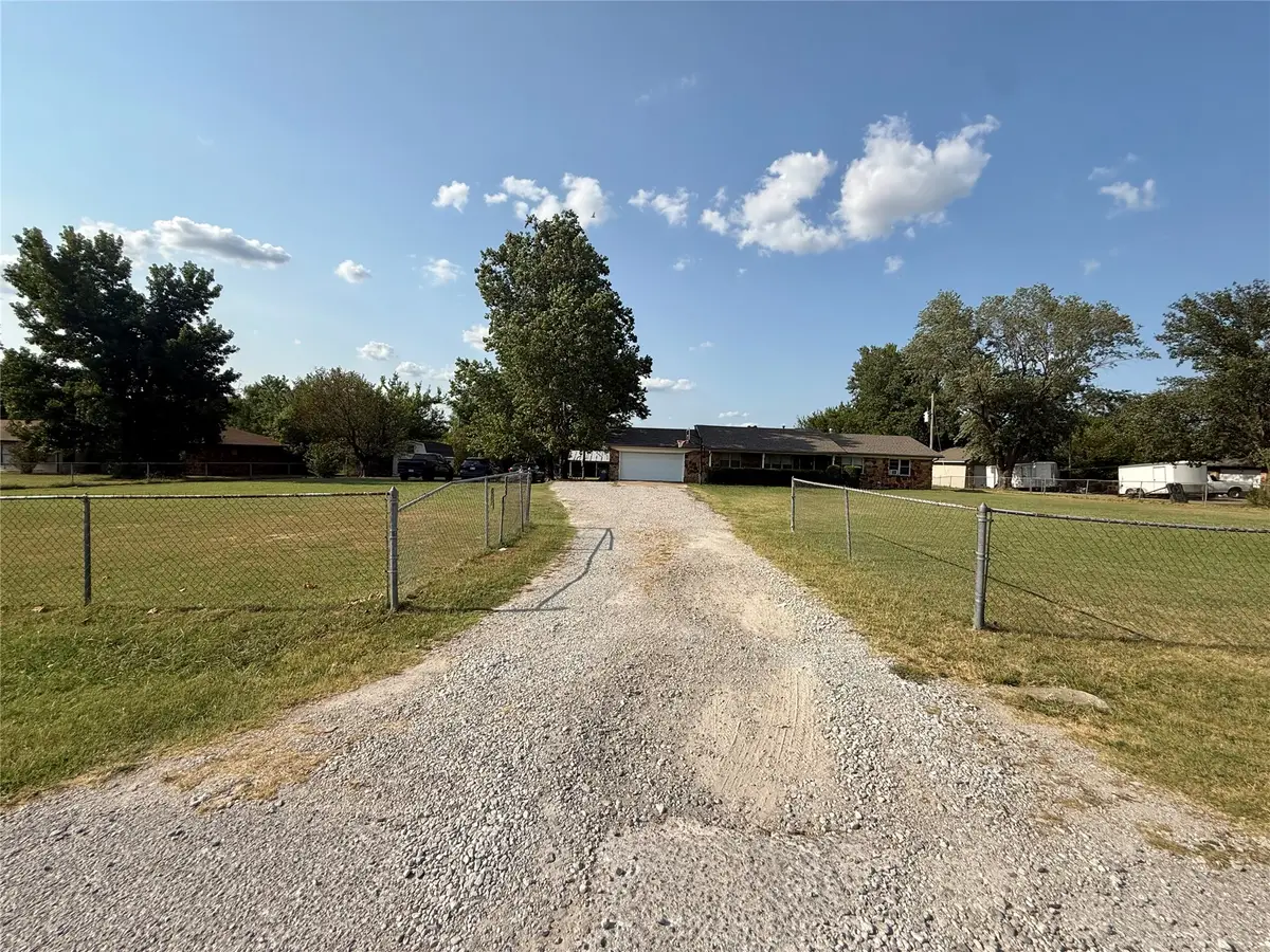 14801 E 140th Street, Collinsville, OK 74021 - #1