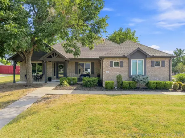 224 Williamsburg Street, Catoosa, OK 74015