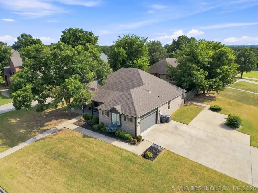 224 Williamsburg Street, Catoosa, OK 74015 - #3
