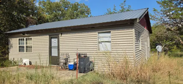 102107 S 4705 Road, Muldrow, OK 74948