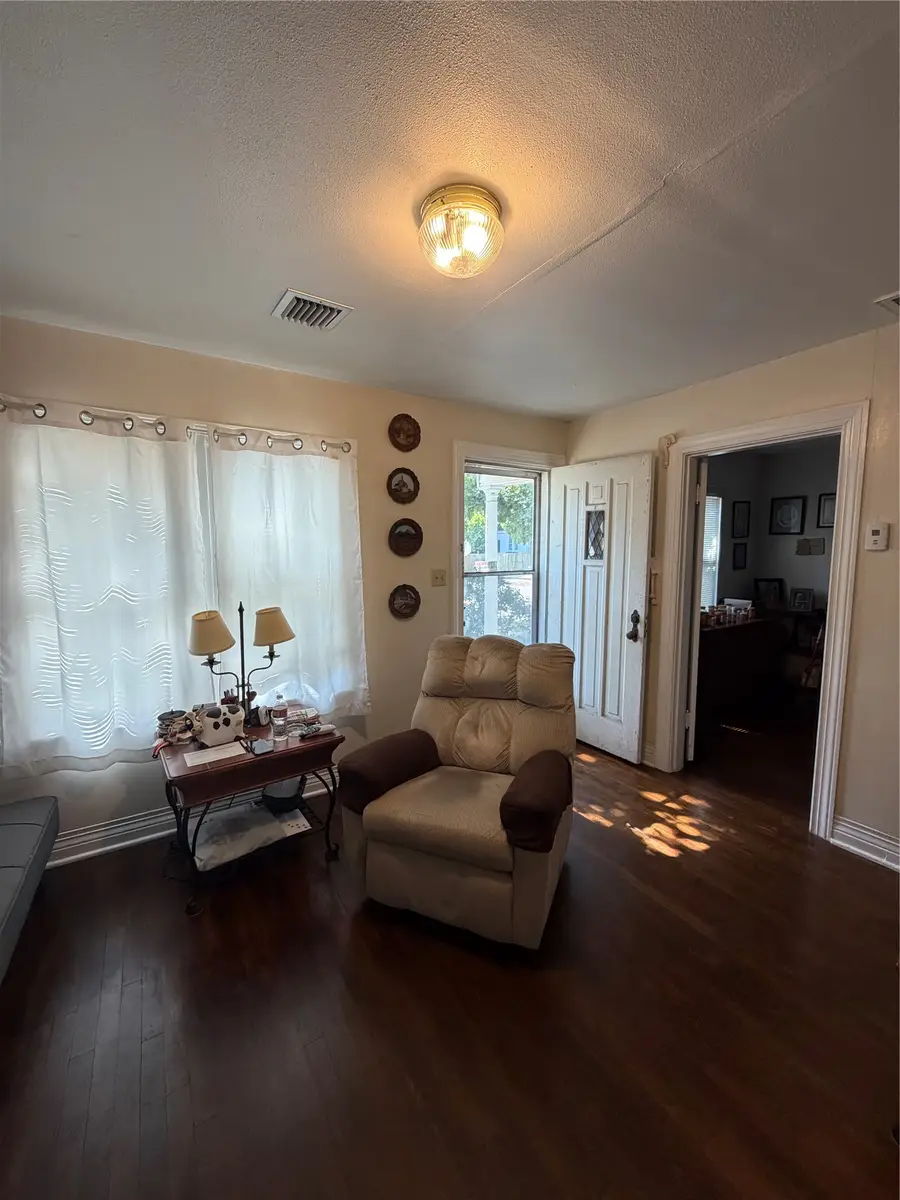 227 SW B Street, Ardmore, OK 73401 - #2