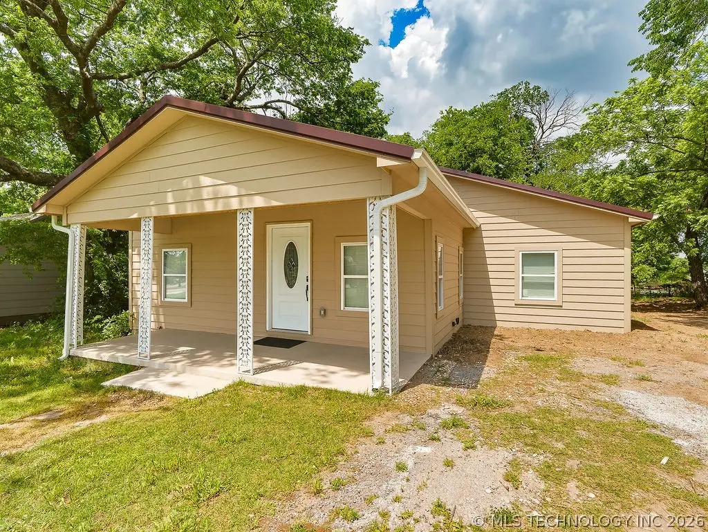 810 W 2nd, Ada, OK 74820 - #1