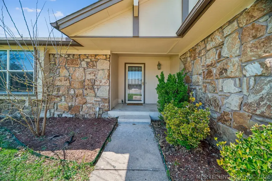 3866 S 98th Avenue, Tulsa, OK 74146 - #3