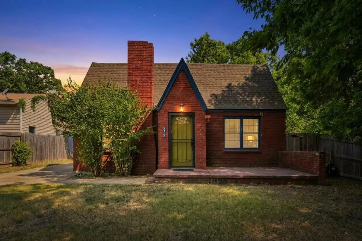 233 E Young Place, Tulsa, OK 74106 - #1
