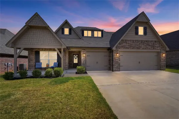 2612 W 114th Place S, Jenks, OK 74037
