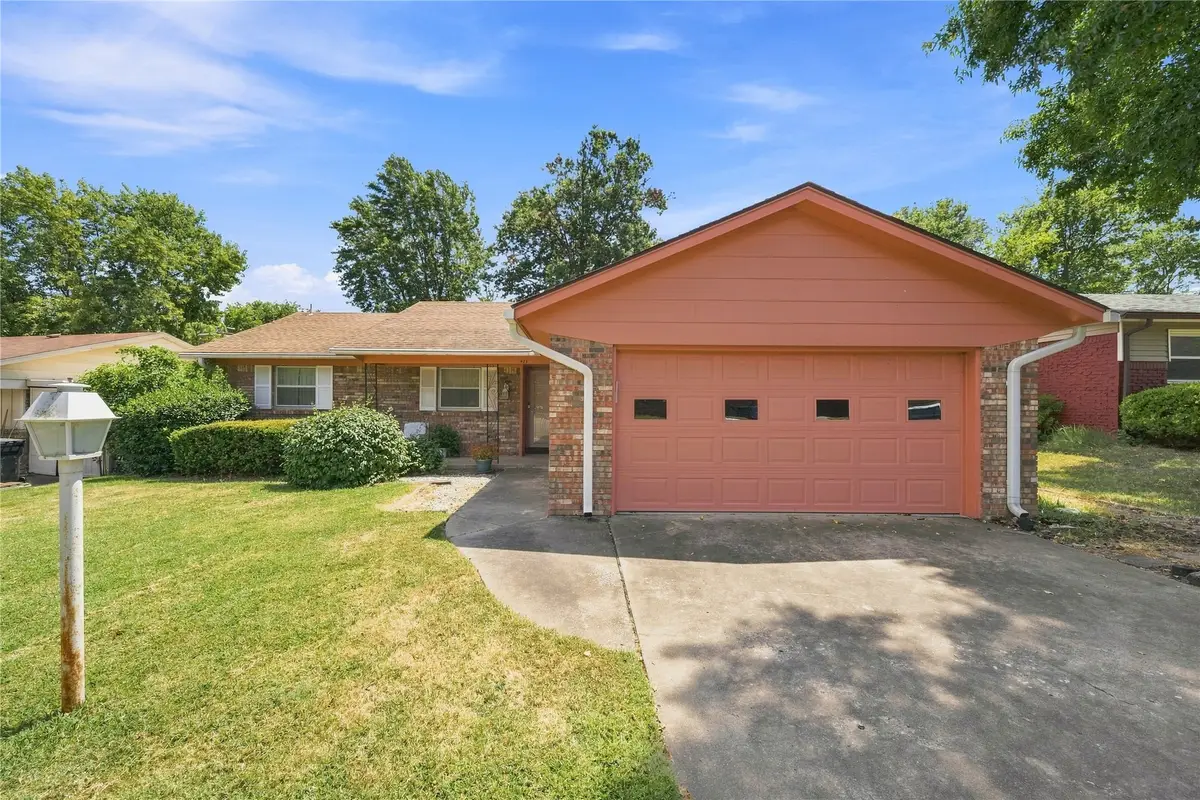 421 W Gary Street, Broken Arrow, OK 74012 - #1