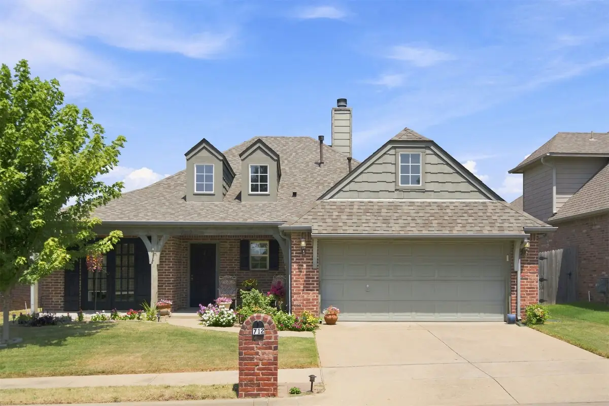 712 W Juneau Street, Broken Arrow, OK 74012 - #1