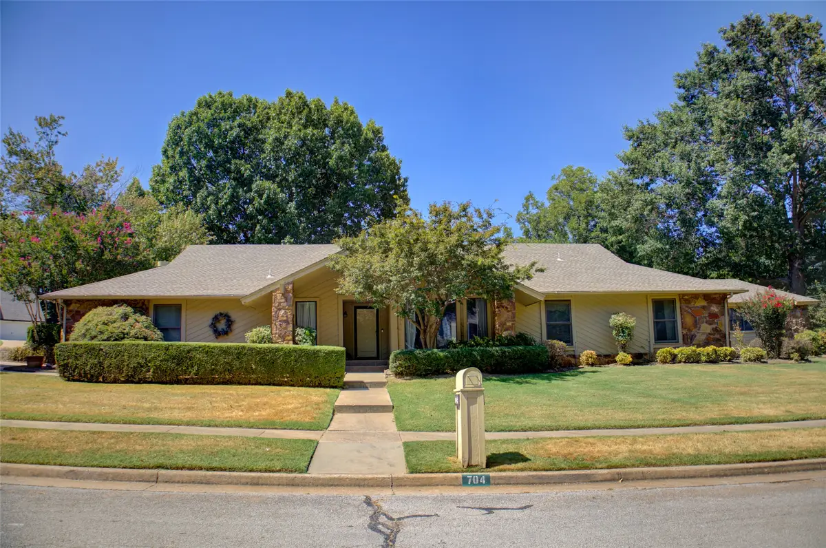 704 E Union Court, Broken Arrow, OK 74011 - #1