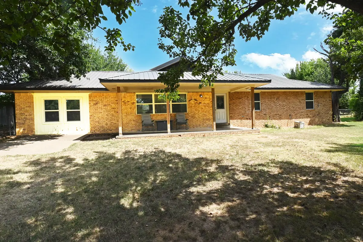 704 N Farm Road, Sallisaw, OK 74955 - #1