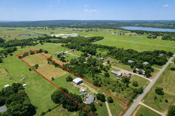1729 Bunny Creek Road, Eufaula, OK 74432