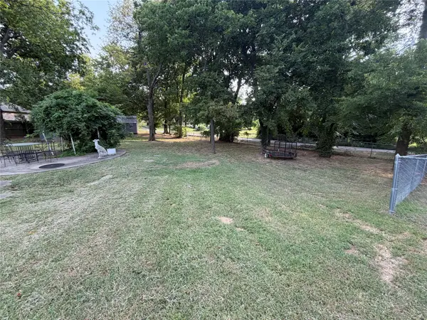 S Walnut Creek Place, Sand Springs, OK 74063