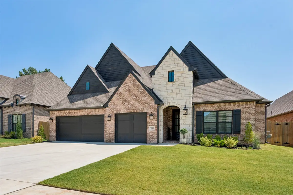 3909 S Dogwood Boulevard, Broken Arrow, OK 74011 - #1